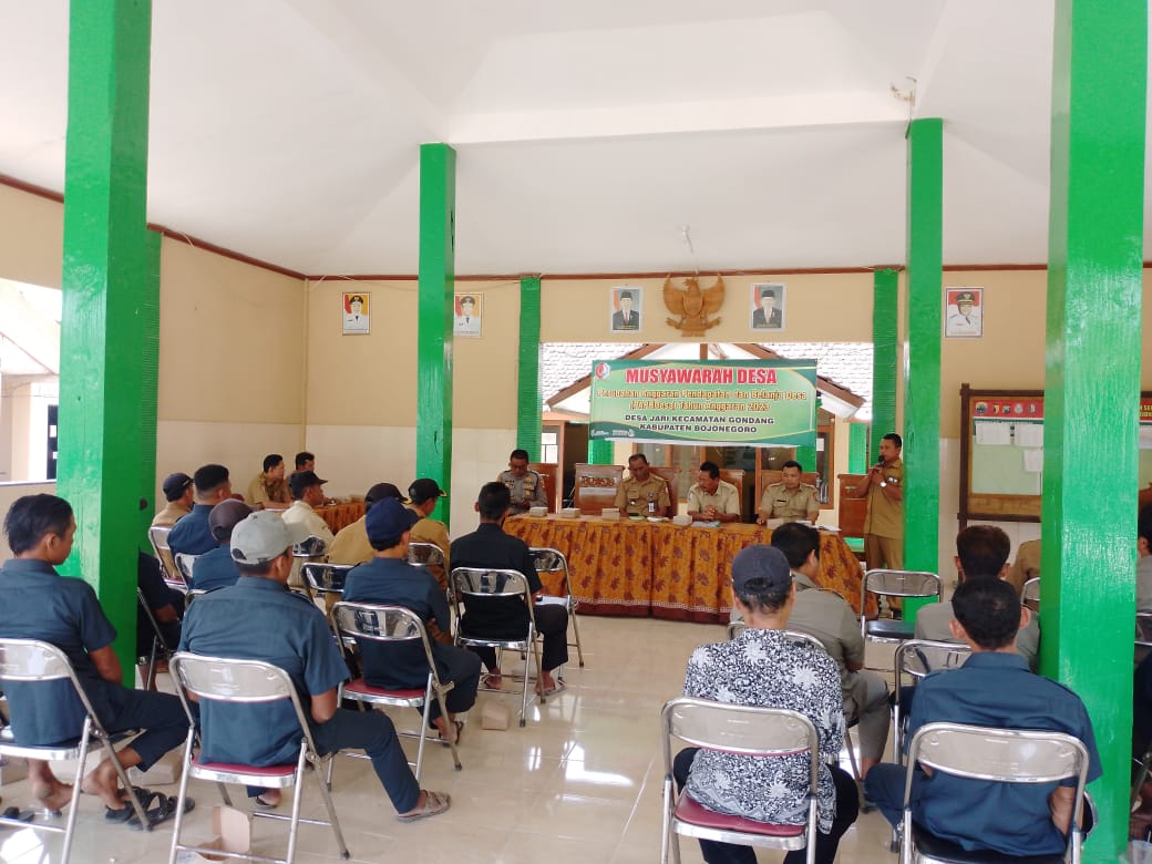 CAMAT GONDANG HADIRI MUSDES PERUBAHAN APBDES TAHUN 2023 DESA JARI