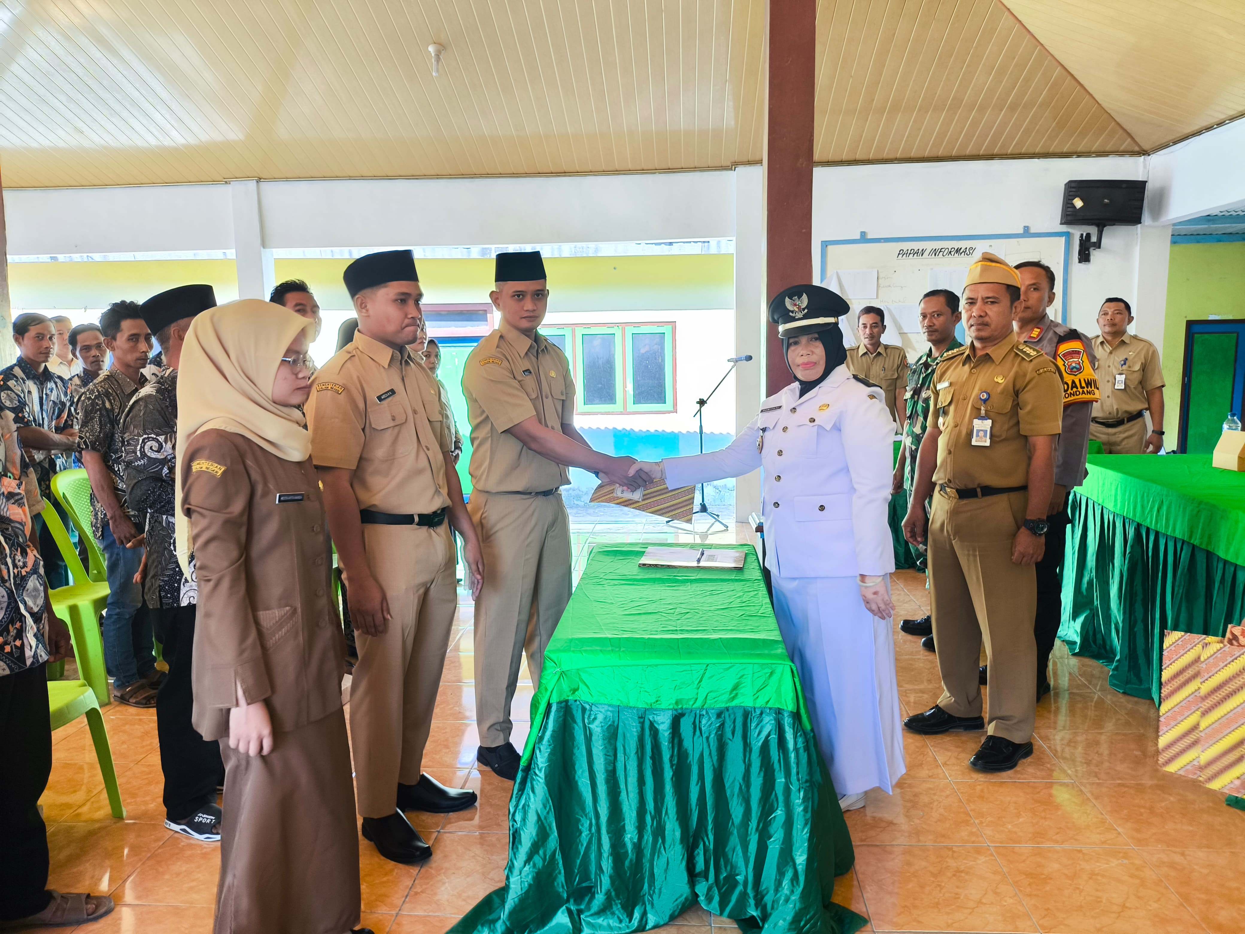 Pelantikan Perangkat Desa Pragelan